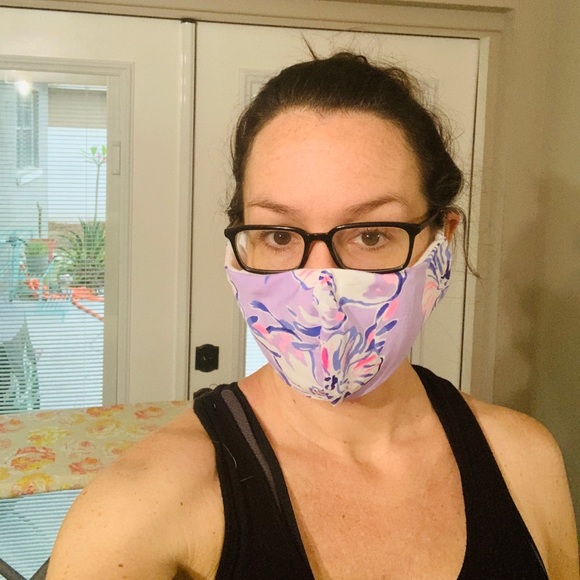 Lilly Pulitzer Fabric Face Mask - Picture 4 of 6